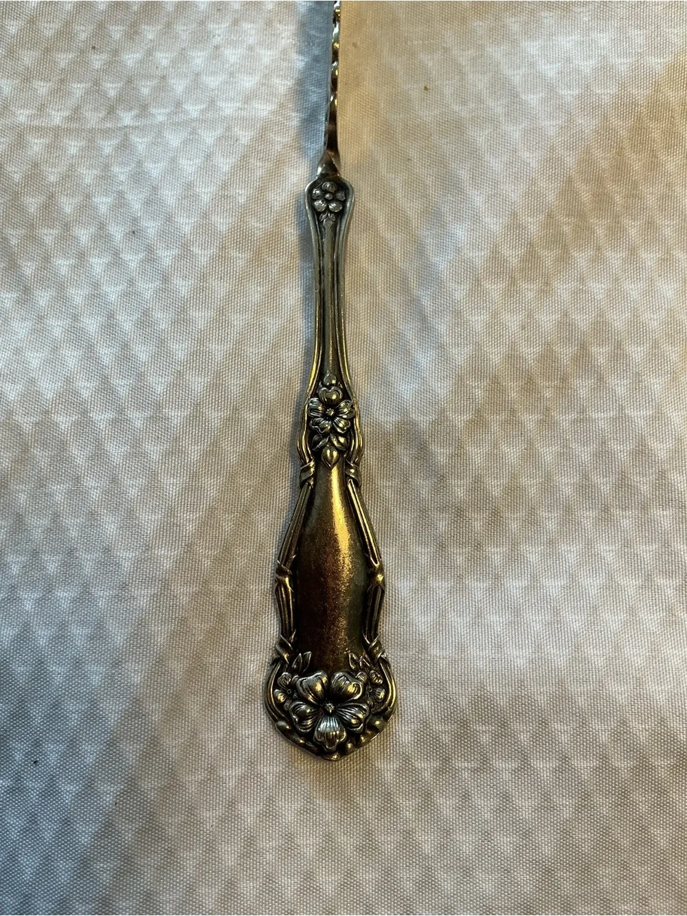 Vtg,Classic Silver Tone Serving Utensil Trio - Decorative Handles